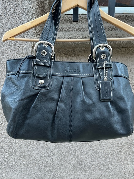 Coach Handbags - Coach SoHo Shoulder bag